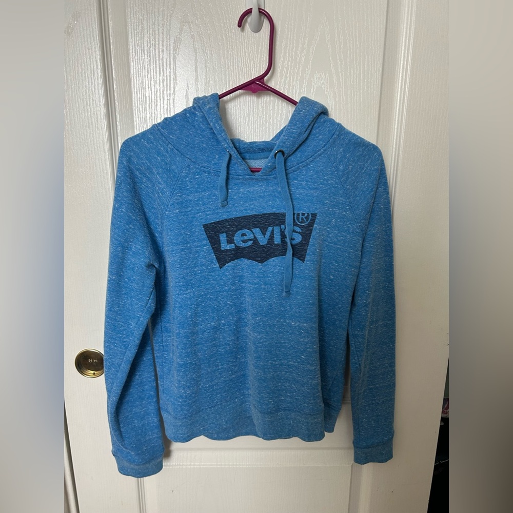 levi’s hoodie
